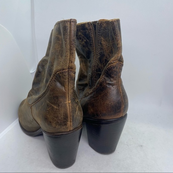 Corral Western Brown Calf Ankle Bootie - Picture 4 of 6